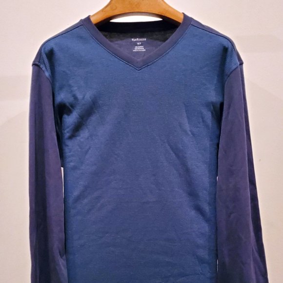 Van Heusen Other - Van Heusen Striped V Neck Shirt XL Tall